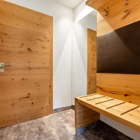 阿尔穆霍夫酒店 3*